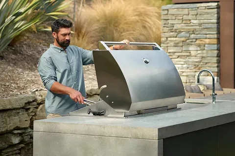 dcs-built-in-grill-man-grilling